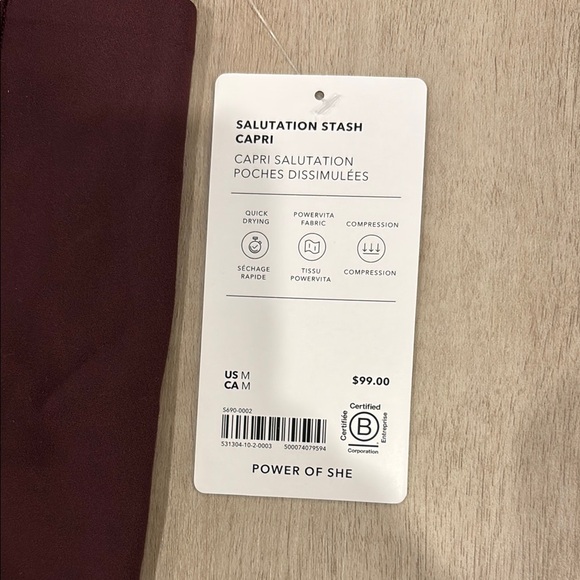 Athlete Salutation Stash Capri - Picture 2 of 2